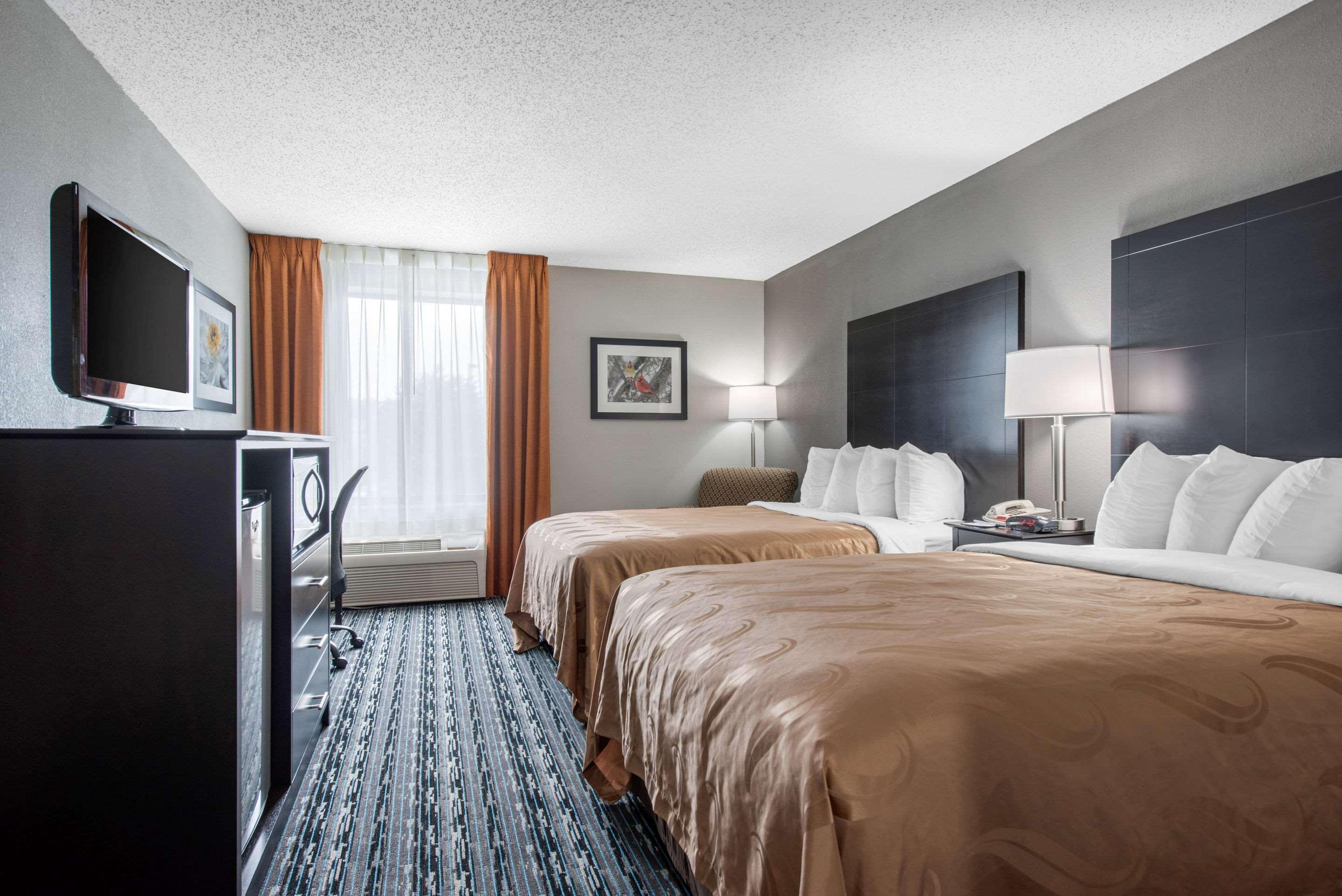 Quality Inn & Suites Brownsburg - Indianapolis West Bagian luar foto