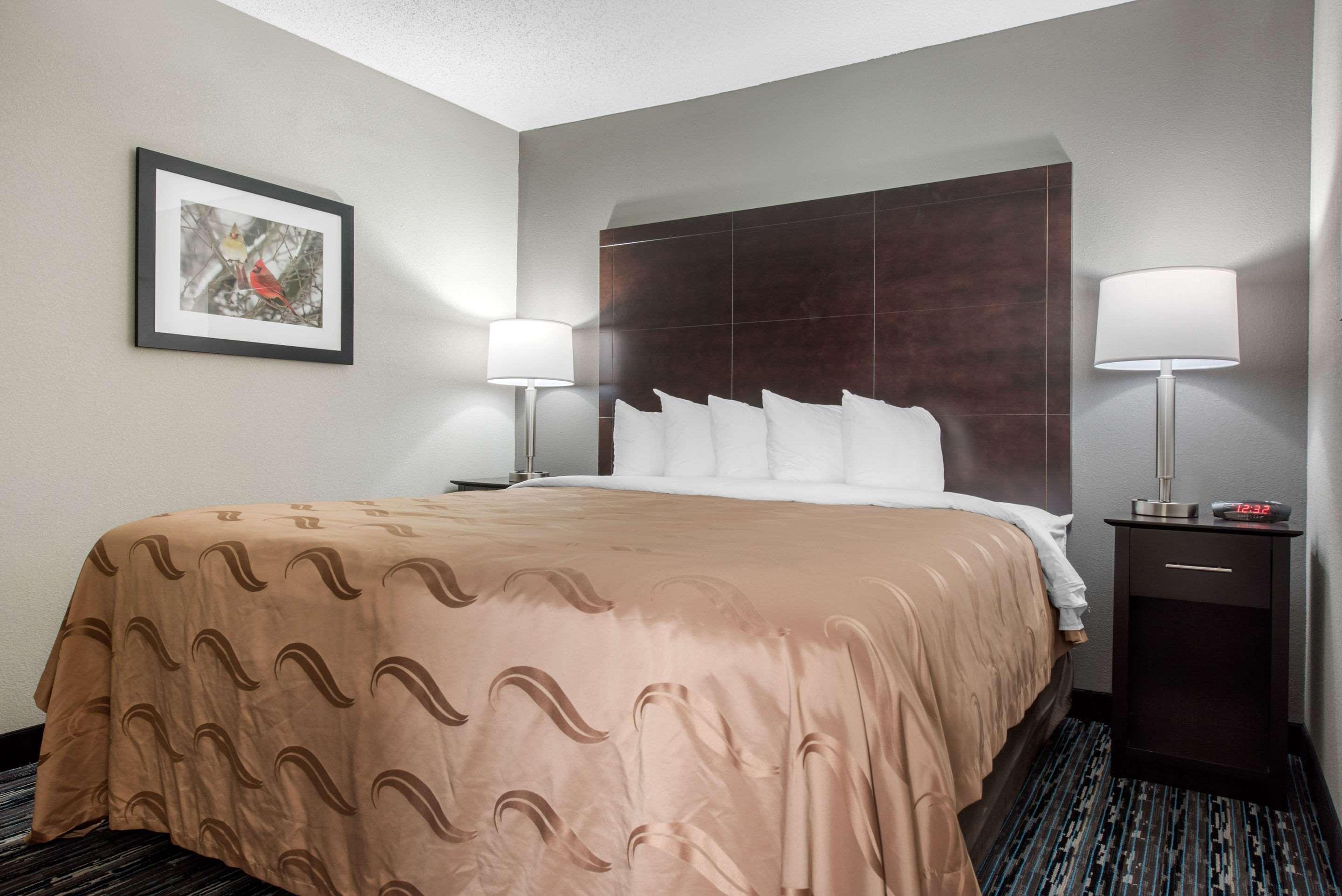 Quality Inn & Suites Brownsburg - Indianapolis West Bagian luar foto