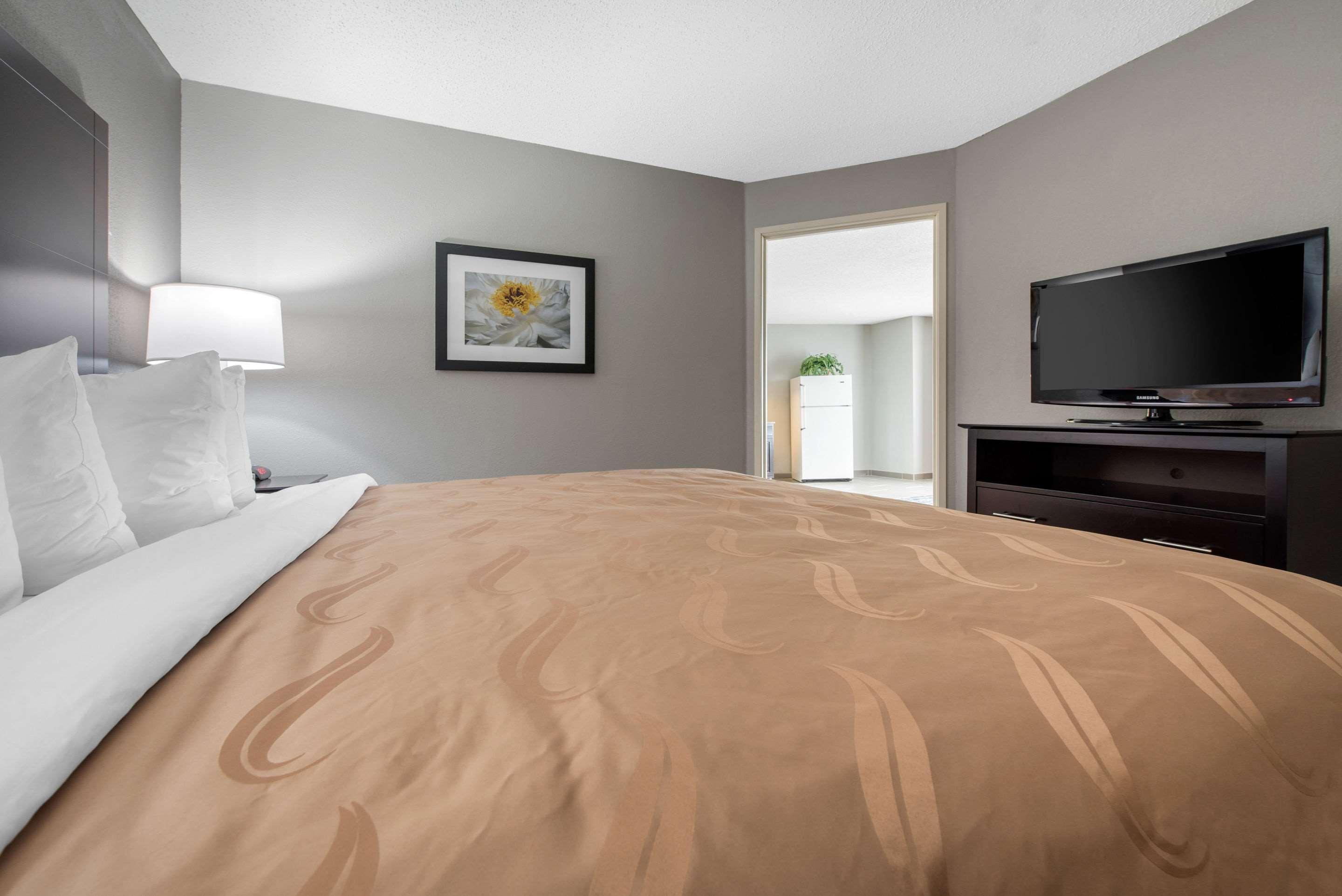 Quality Inn & Suites Brownsburg - Indianapolis West Bagian luar foto