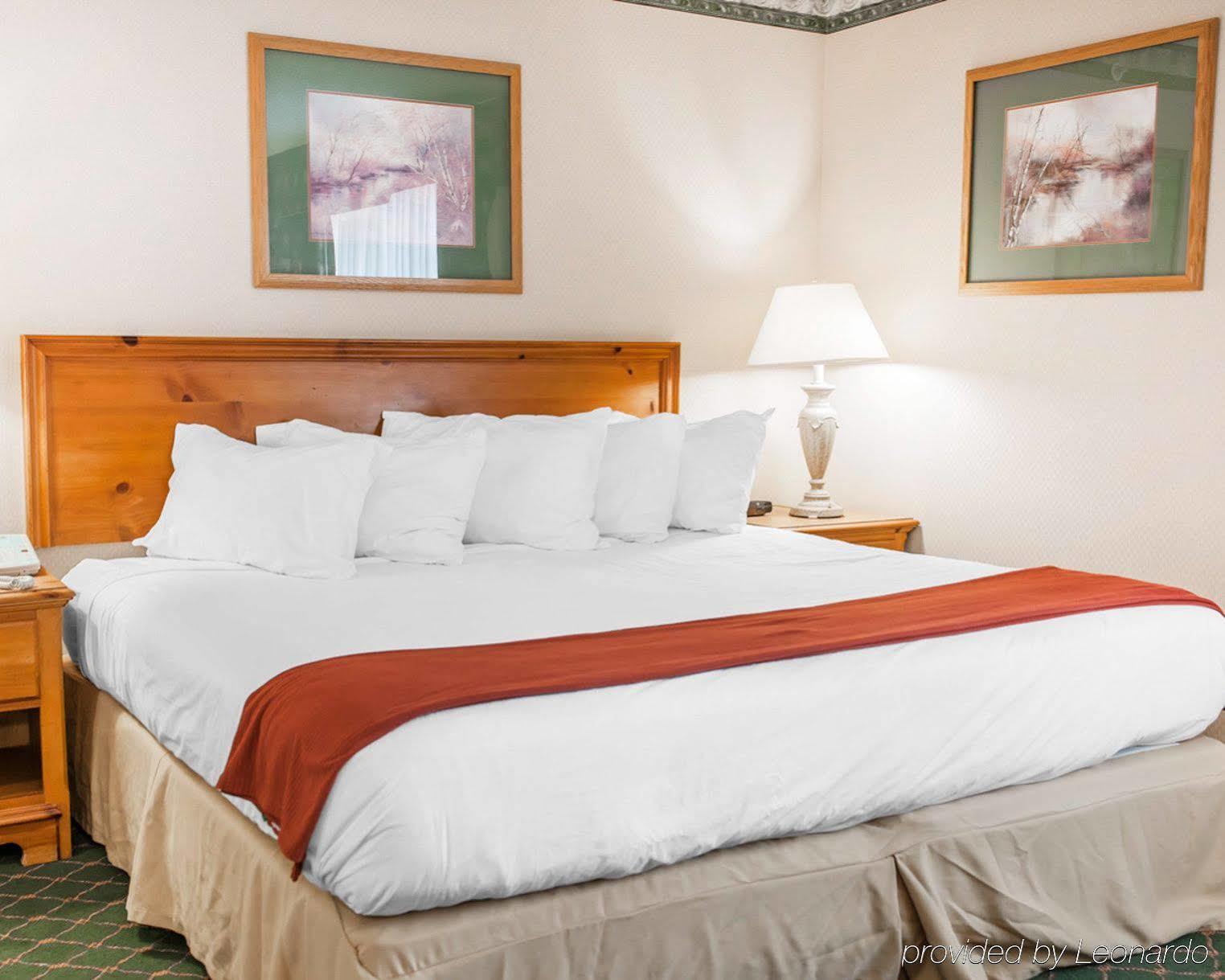 Quality Inn & Suites Brownsburg - Indianapolis West Bagian luar foto