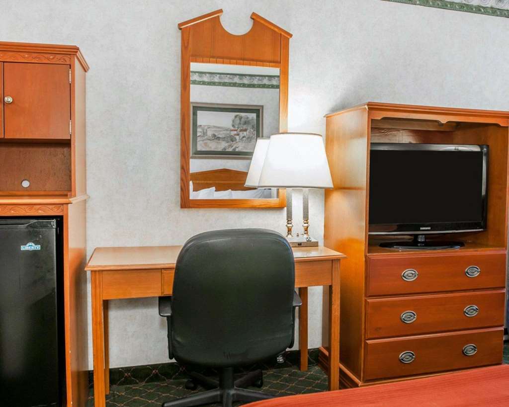 Quality Inn & Suites Brownsburg - Indianapolis West Ruang foto