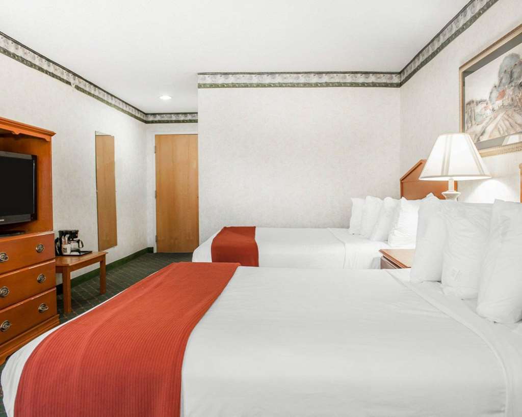 Quality Inn & Suites Brownsburg - Indianapolis West Ruang foto