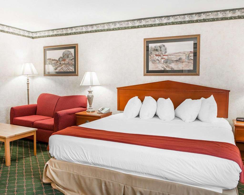 Quality Inn & Suites Brownsburg - Indianapolis West Ruang foto